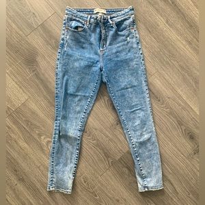 Abercrombie & Fitch the super skinny ankle high rise